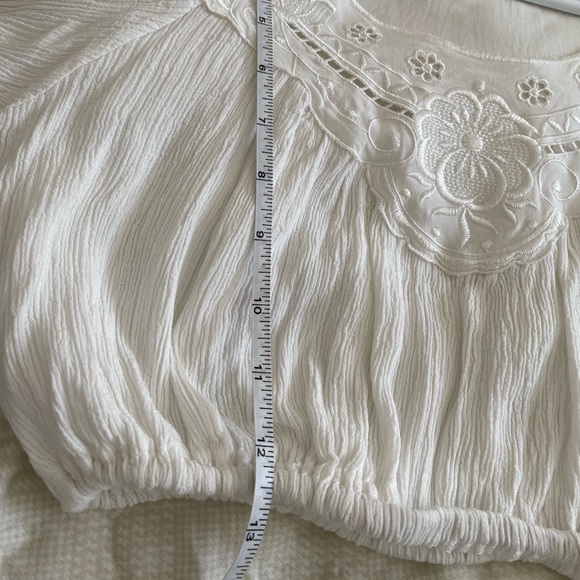 White puff sleeve crop top - Picture 4 of 5